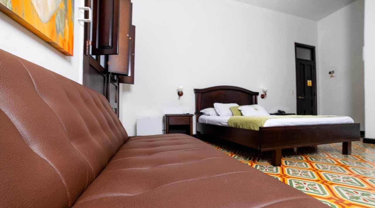 Casa Escobar Buga Hotel Ngoại thất bức ảnh