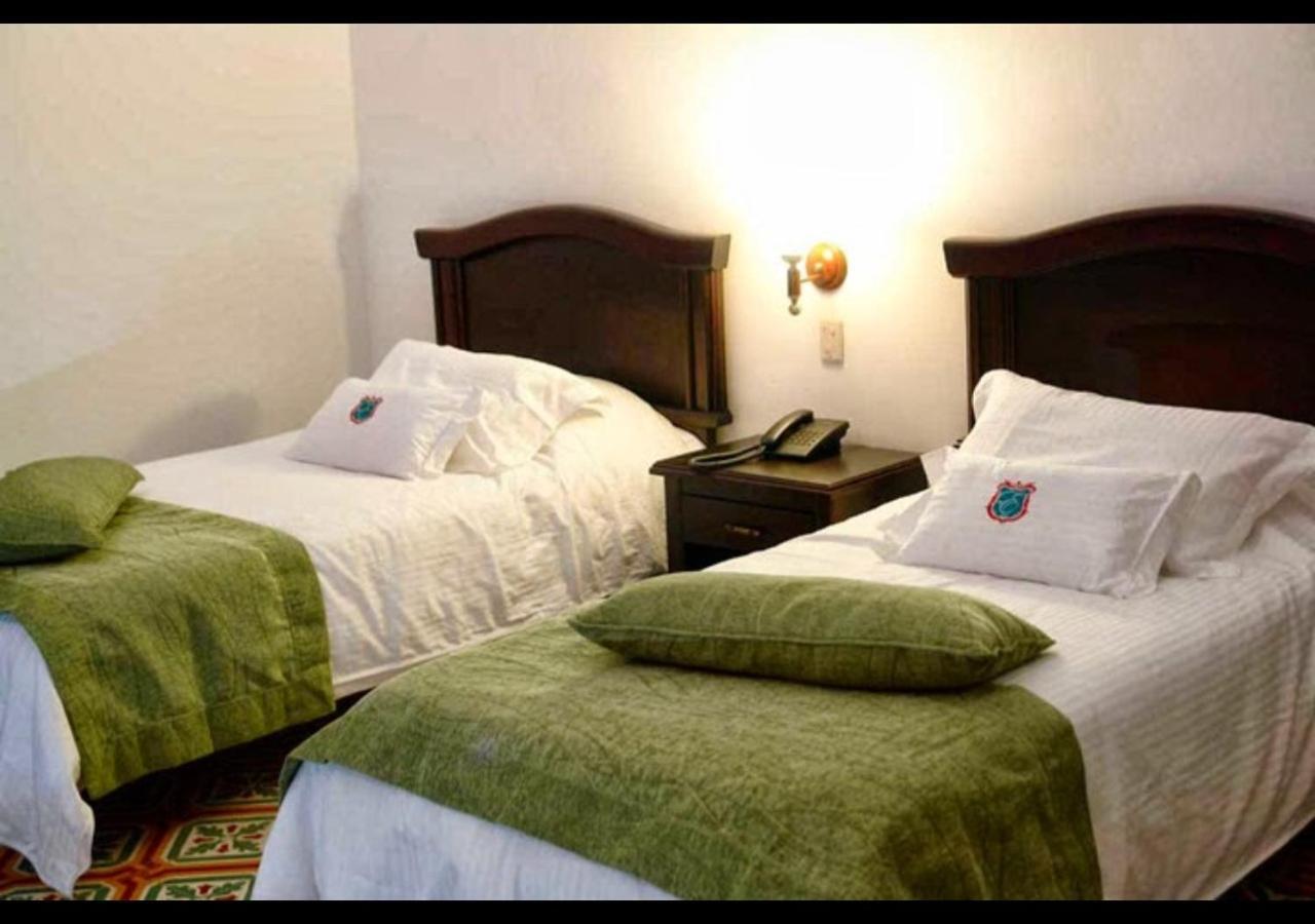 Casa Escobar Buga Hotel Ngoại thất bức ảnh
