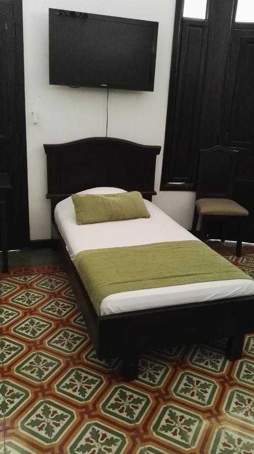 Casa Escobar Buga Hotel Ngoại thất bức ảnh