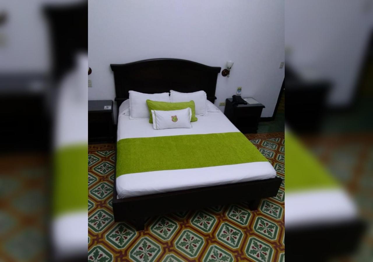 Casa Escobar Buga Hotel Ngoại thất bức ảnh