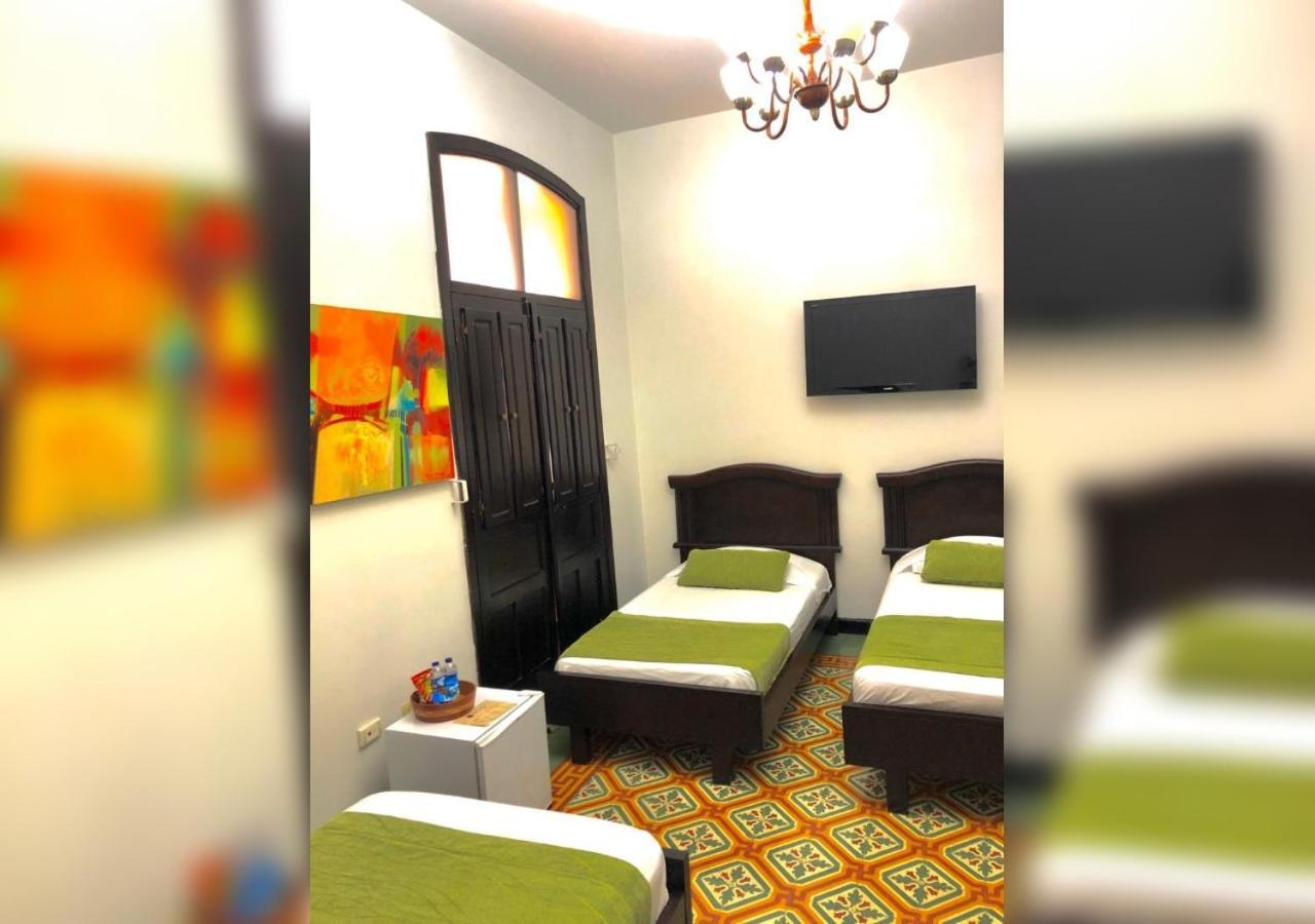 Casa Escobar Buga Hotel Ngoại thất bức ảnh
