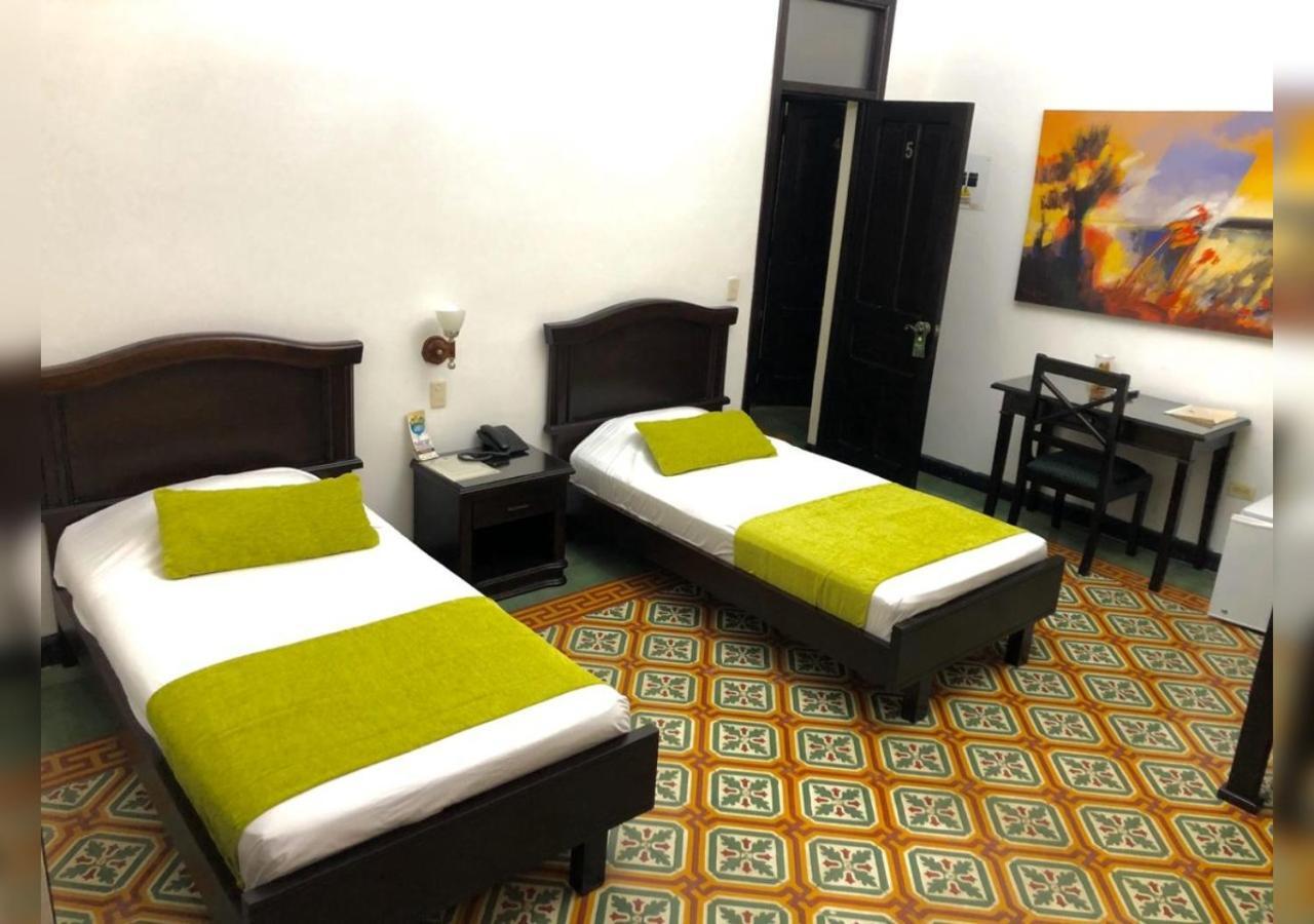 Casa Escobar Buga Hotel Ngoại thất bức ảnh